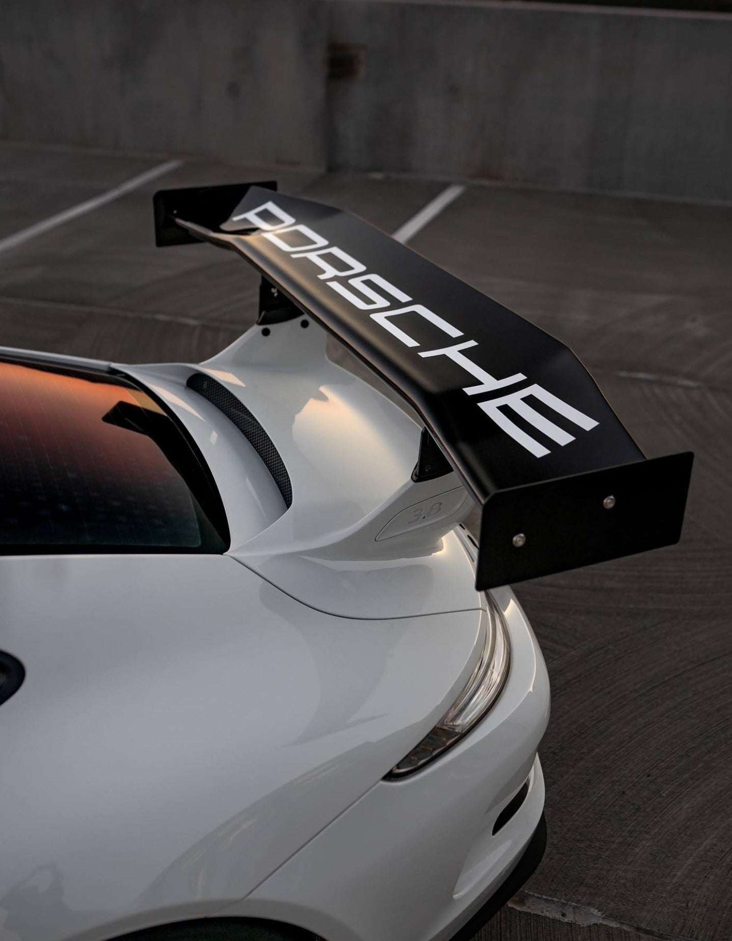 Porsche 911 (991.1 & 991.2) 2011-2019 Carbon Fiber APR-Style Rear Wing