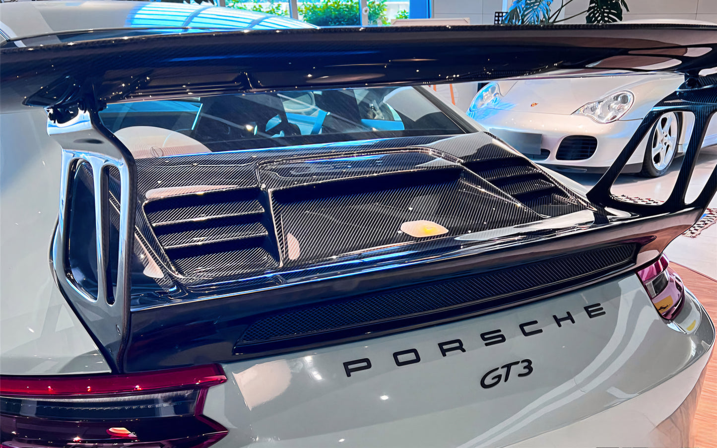 Porsche 911 (991.1 & 991.2) 2011-2019 Carbon Fiber GT3 RS-Style Spoiler