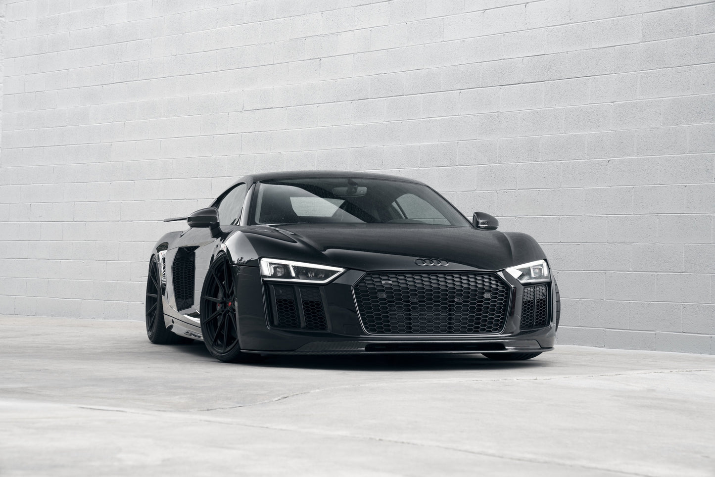 AUDI R8 V8 (V10) 2017-2019 DRY Carbon Fiber Front Splitter