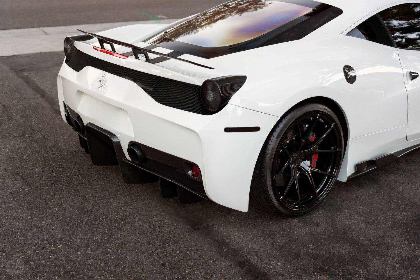 Ferrari 458 Italia & Spider 2009-2015 DRY Carbon Fiber SP-Style Rear Bumper & Diffuser