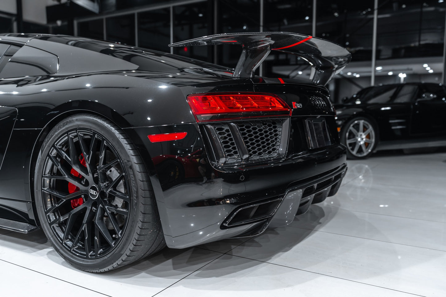 AUDI R8 V8 (V10) 2017-2019 DRY Carbon Fiber GT Spoiler