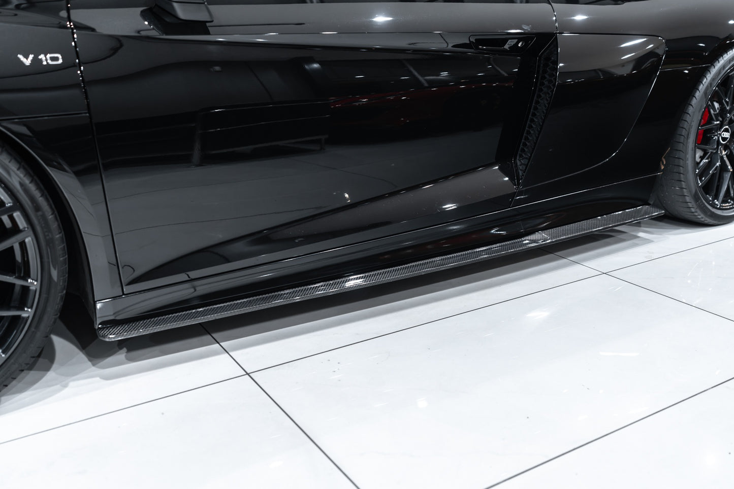 AUDI R8 V8 (V10) 2016-2018 Carbon Fiber Side Skirts