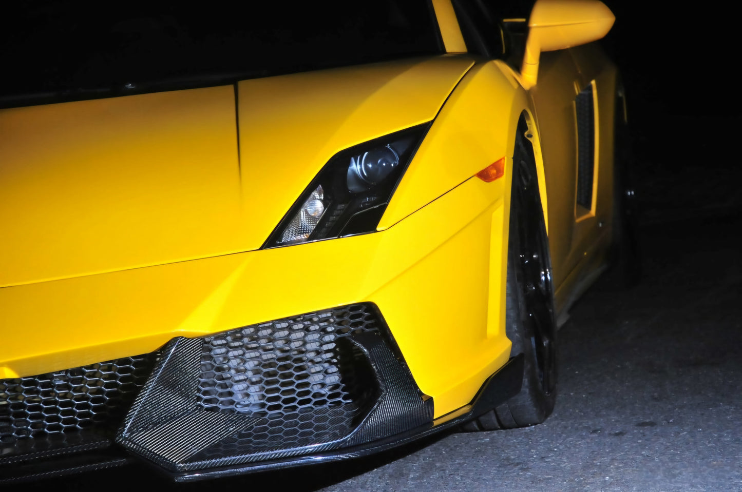 Lamborghini Gallardo LP550 LP560 LP570 2008+ DRY Semi-Carbon Fiber V-Styling Front Bumper V2