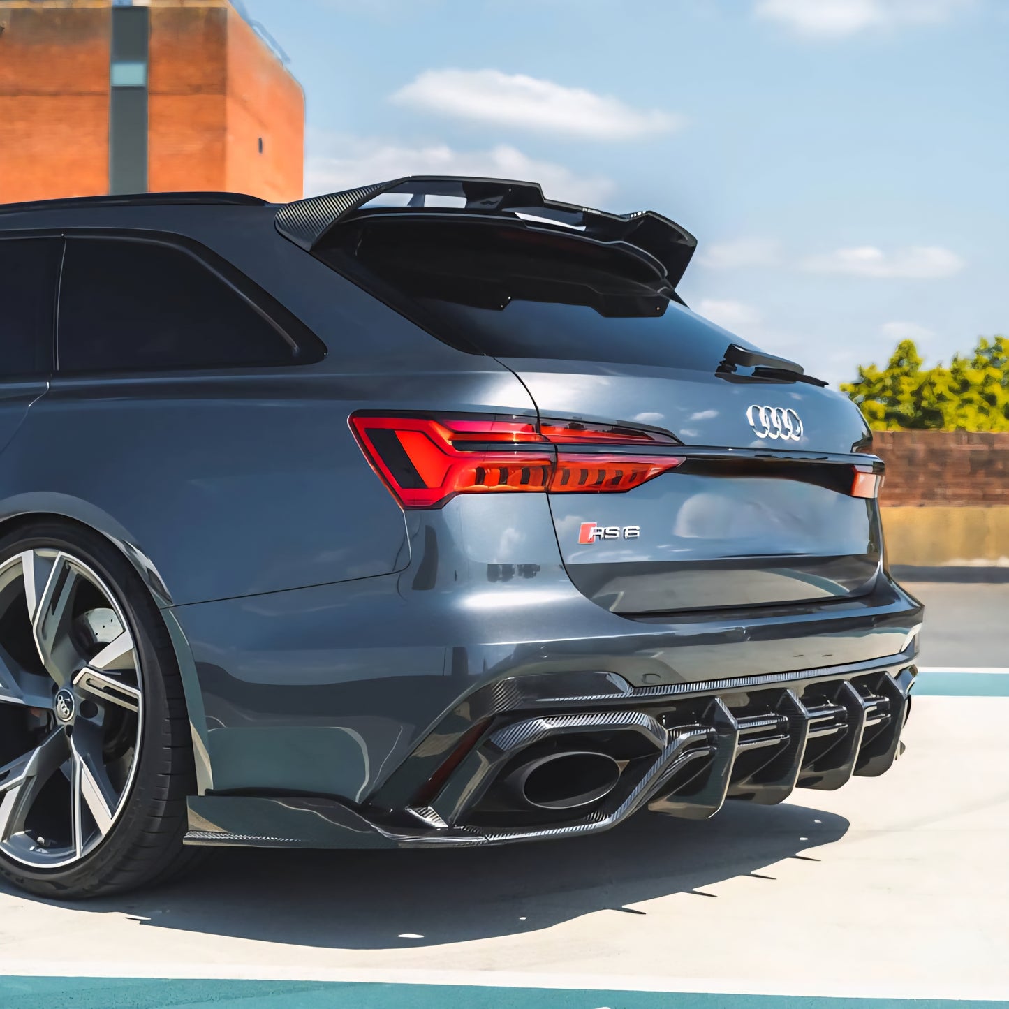 AUDI RS6 Avant C8 2019-2021 DRY Carbon Fiber Rear Roof Wing