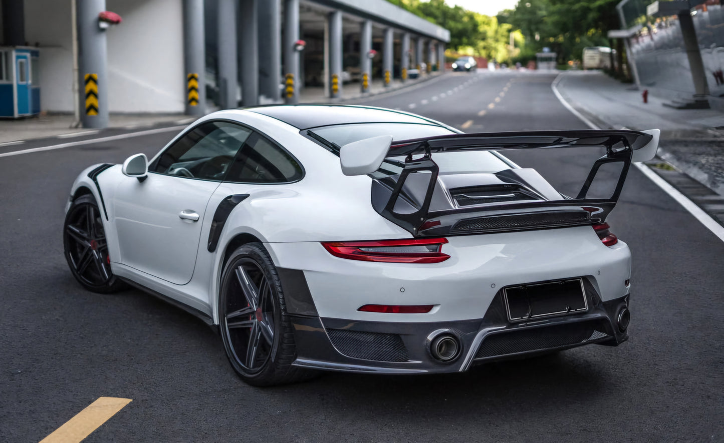 Porsche 911 Carrera (991.1 & 991.2) 2011-2019 DRY Carbon Fiber GT2 RS-Style Rear Wing