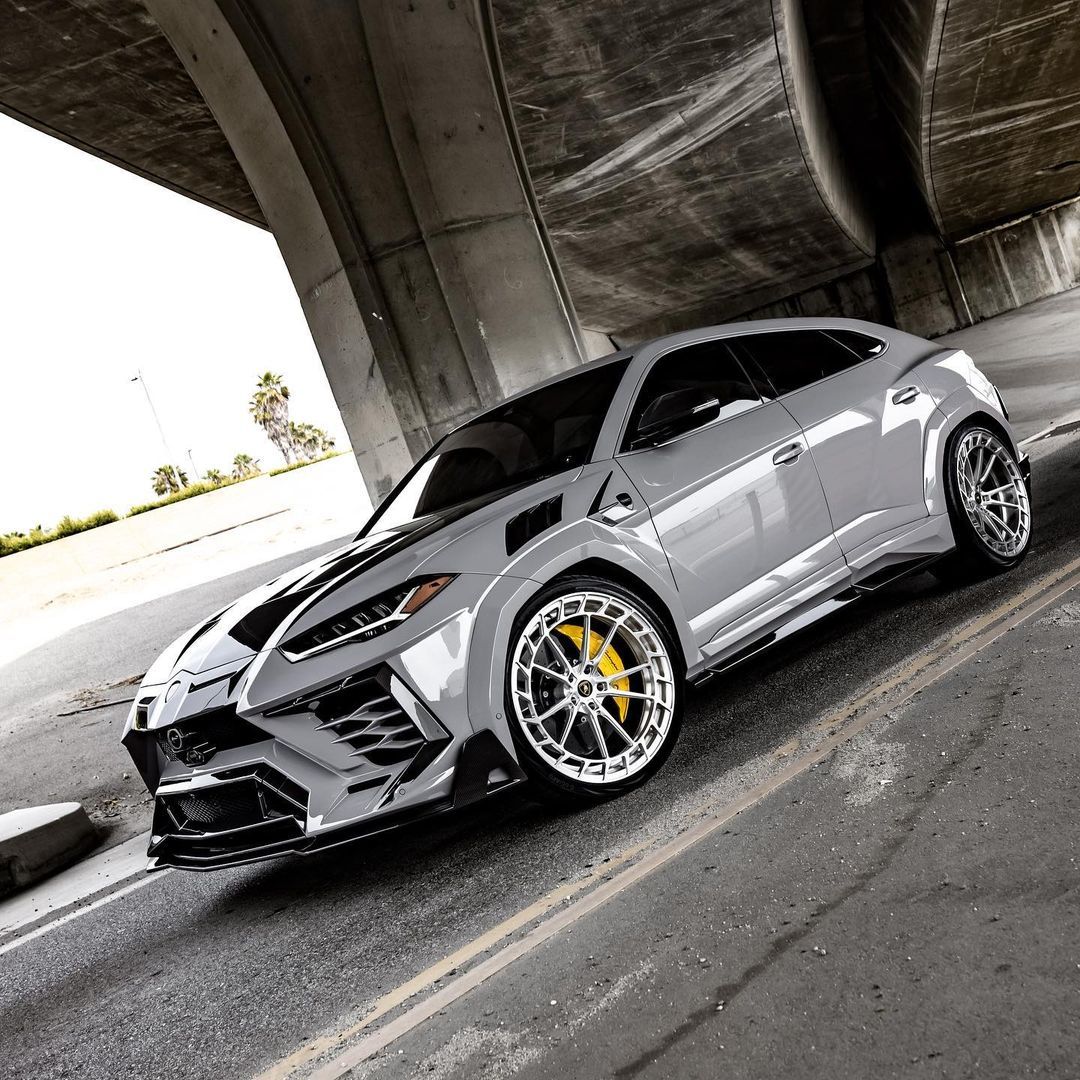 Lamborghini URUS 2018+ DRY Forged Semi-Carbon Fiber Mansory-Style Wide Bodykit