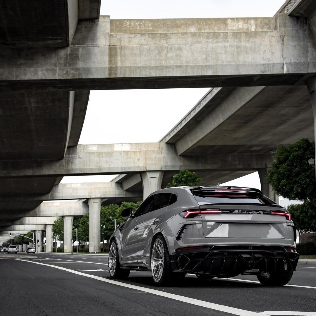 Lamborghini URUS 2018+ DRY Forged Semi-Carbon Fiber Mansory-Style Wide Bodykit